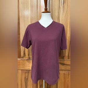 Organic Cotton V-Neck Tee - Muted Red-Violet - EUC - M